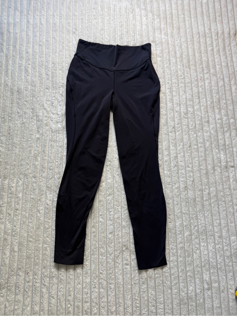 Lululemon Women's Black Ankle Leggings Solid Activewear Size 6 Regular